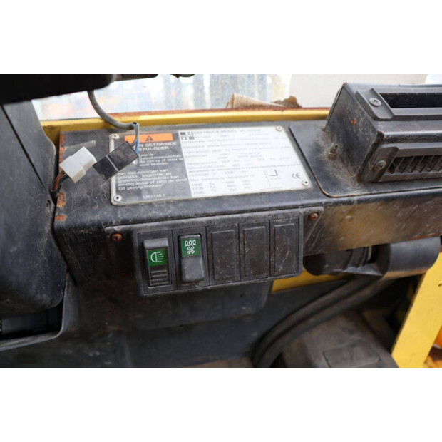 2001 هايستر H2.00XM-46270319