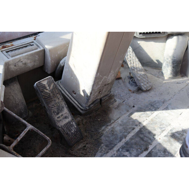 2003 CASE 521D-46270519