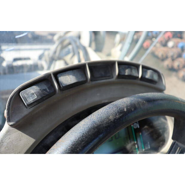 2003 CASE 521D-46270527