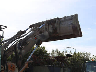 2003-case-521d-46270533