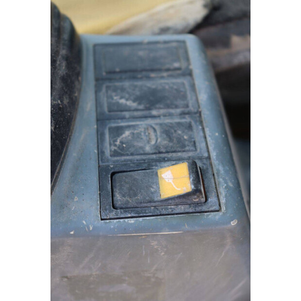 1996 CASE 1188-LC-46270575