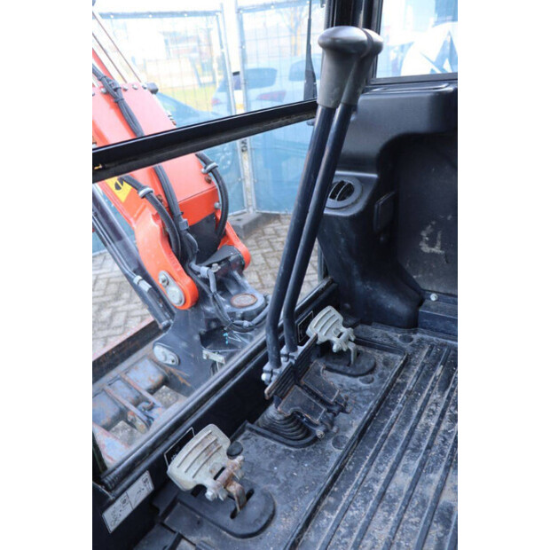 2017 KUBOTA KX61-3-46270733