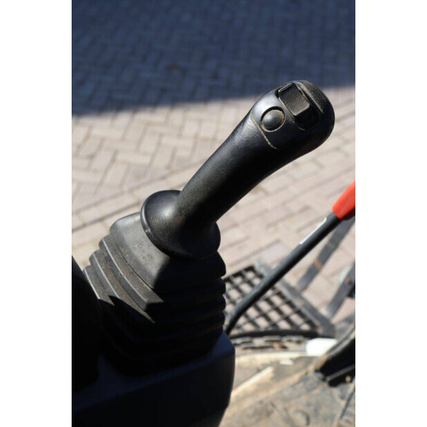 2015 KUBOTA KX057-4-46270825