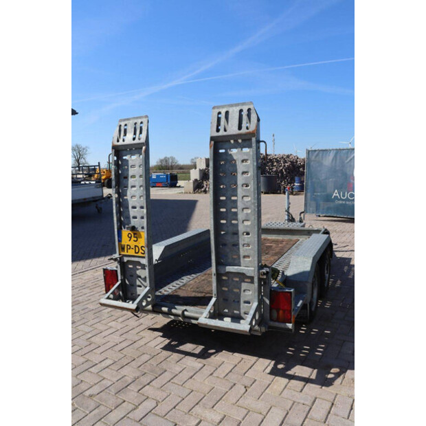 2016 Brian James T-02-T-46270839