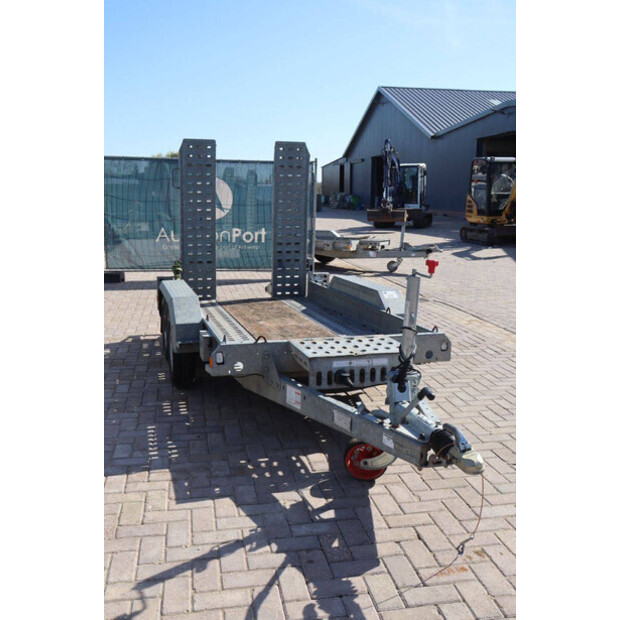 2016 Brian James T-02-T-46270840