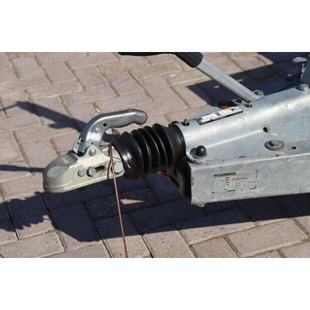 2016 Brian James T-02-T-46270843