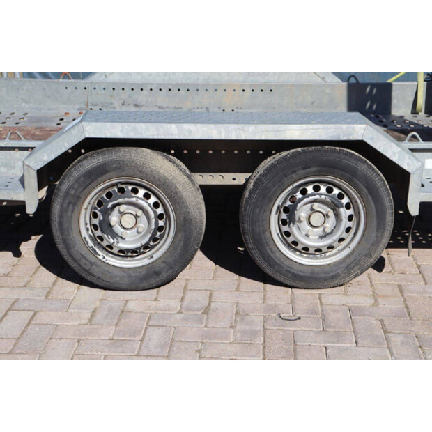 2016 Brian James T-02-T-46270847