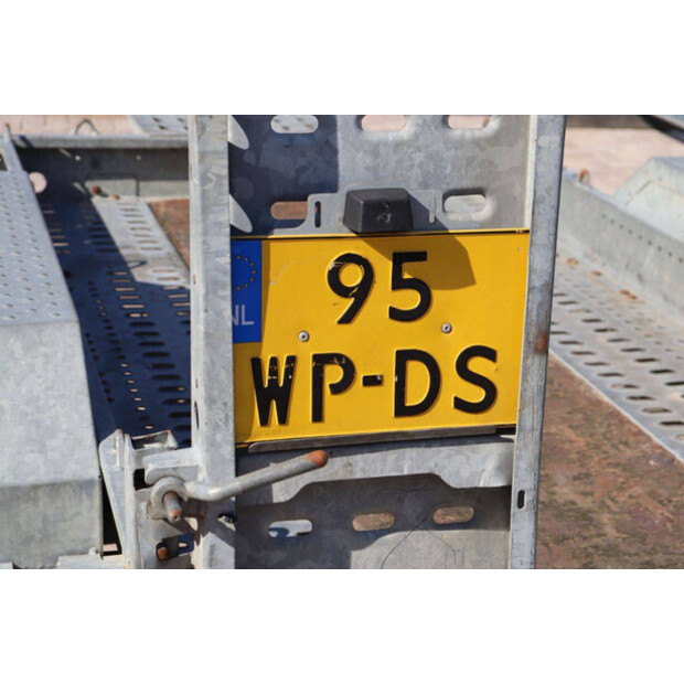 2016 Brian James T-02-T-46270851