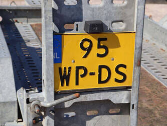 2016-brian-james-t-02-t-46270851