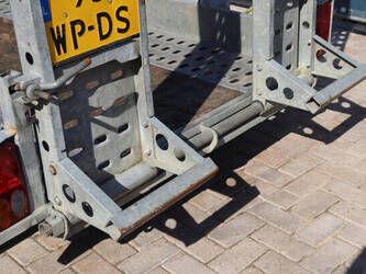 2016-brian-james-t-02-t-46270852