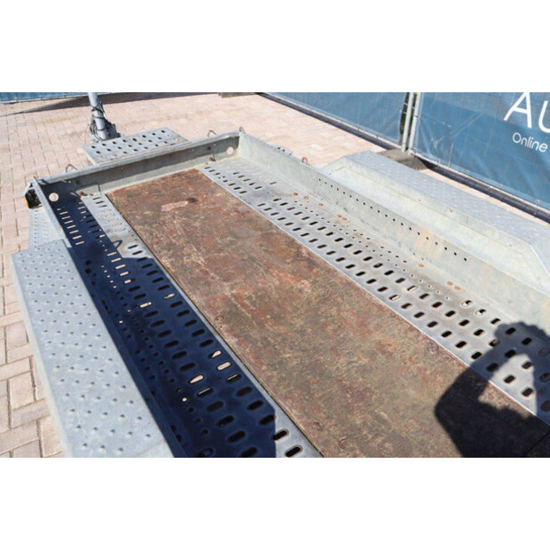 2016 Brian James T-02-T-46270853