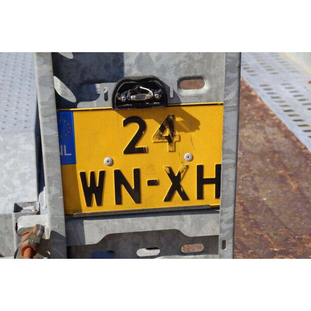 2016 Brian James CARGO-46270868