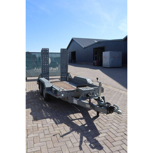 2020 بريان جيمس T-02-T-46270876