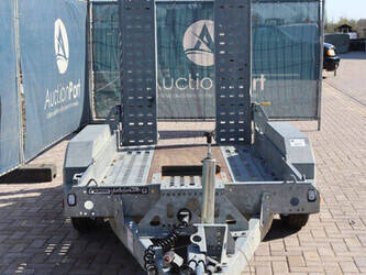 2020-brian-james-t-02-t-46270877