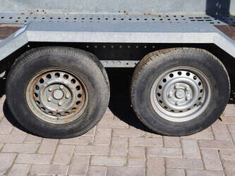 2020-brian-james-t-02-t-46270882