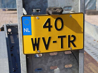 2020-brian-james-t-02-t-46270887