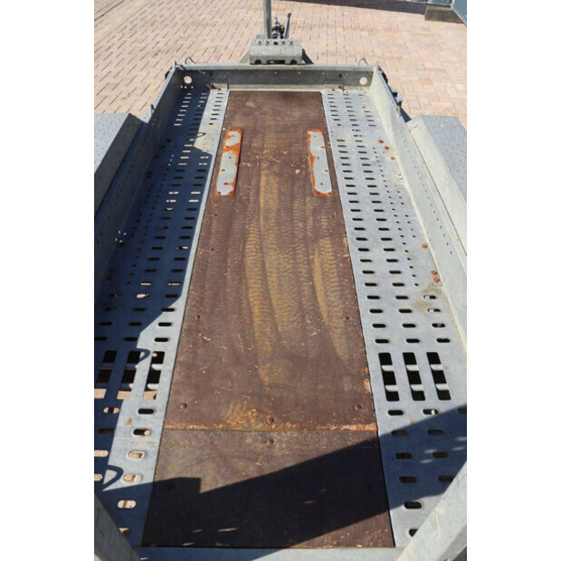 2020 بريان جيمس T-02-T-46270888