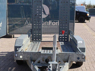 2019-brian-james-t-02-t-46270914