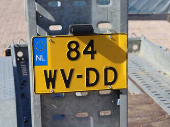 2019-brian-james-t-02-t-46270923