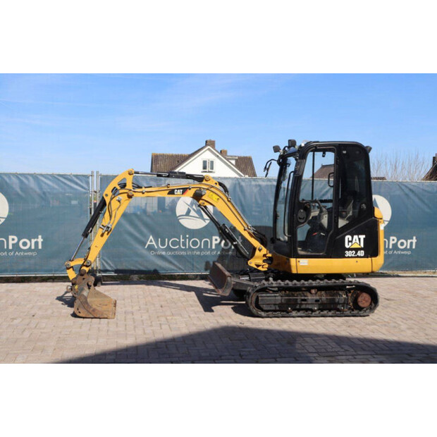 2017 Caterpillar 302.4D-46270945