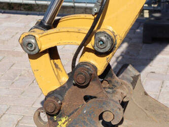 2017-caterpillar-302-4d-1436981-46270956