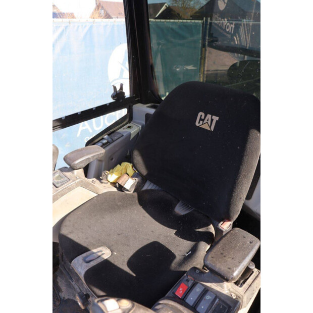 2017 Caterpillar 302.4D-46270967