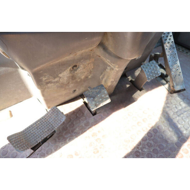 2000 Ahlmann AZ85-46271014