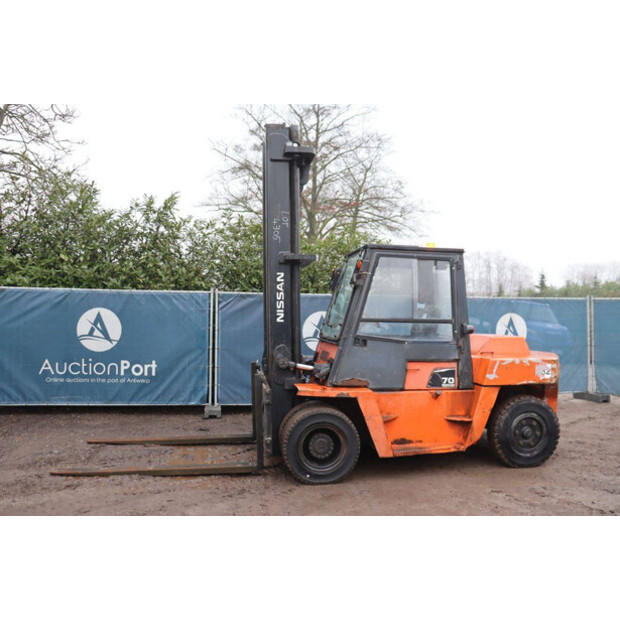 2003 NISSAN VF05H70U-46271054