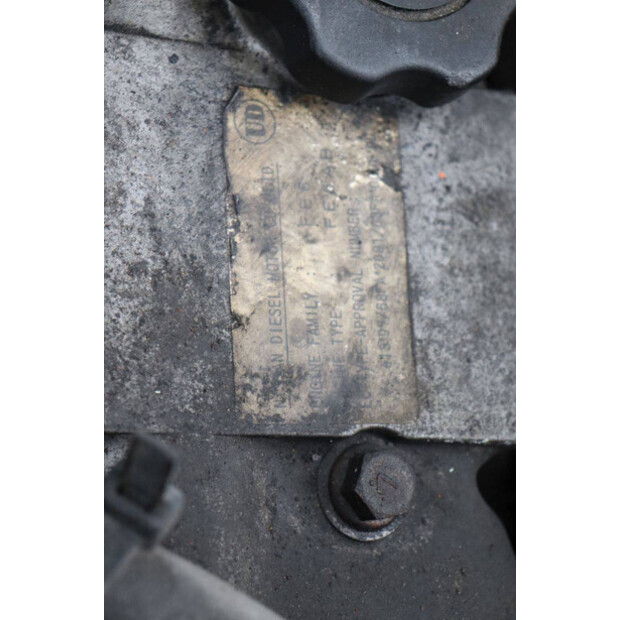 2003 NISSAN VF05H70U-46271077