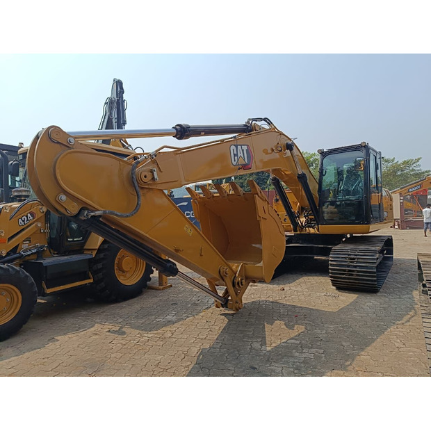 2025 Caterpillar 320D3 GC-46279930