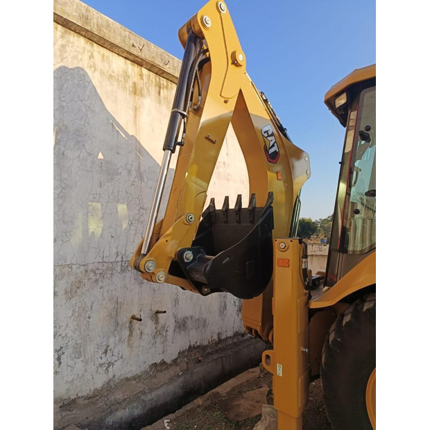 2024 Caterpillar 424-46280068