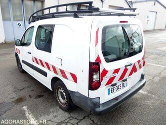 2016-peugeot-partner-1437164-46286406