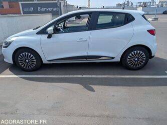 2014-renault-clio-iv-1437170-46286519