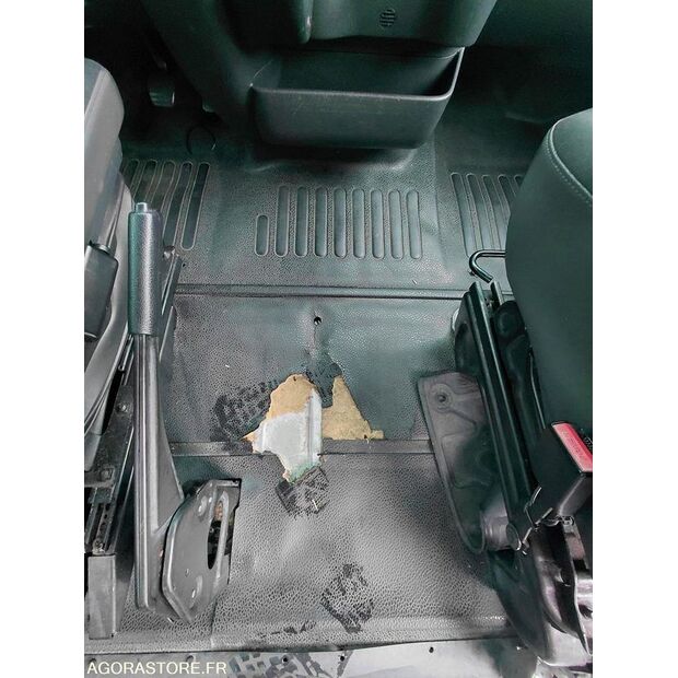 2014 رينو Master-46286713