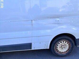 2010-renault-trafic-1437176-46286727