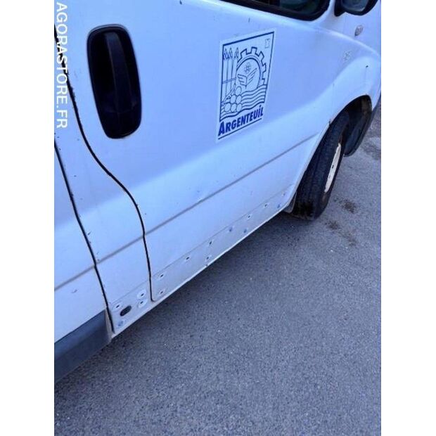 2010 Renault Trafic-46286728