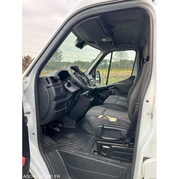 2020 Renault Master-46286799