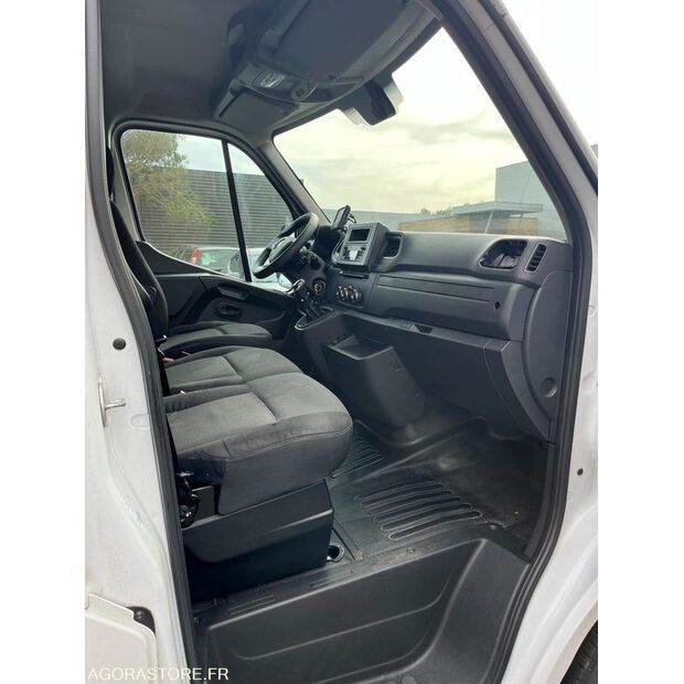 2020 Renault Master-46286801