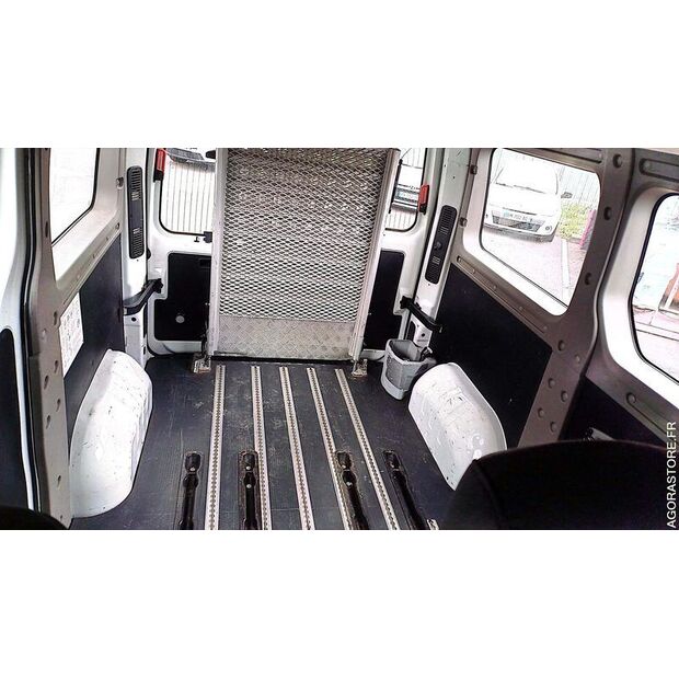 2011 Renault Master-46286983