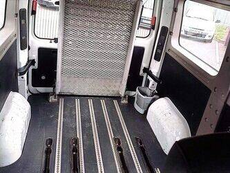 2011-renault-master-1437186-46286983