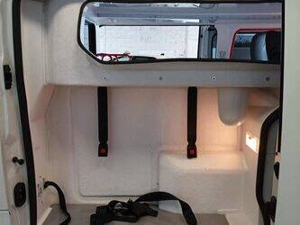 2021-renault-trafic-1437187-46286998