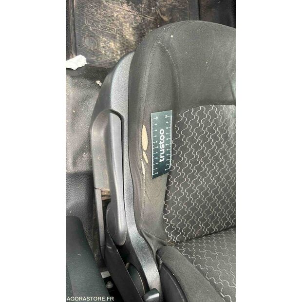 2011 Renault Kangoo-46287186