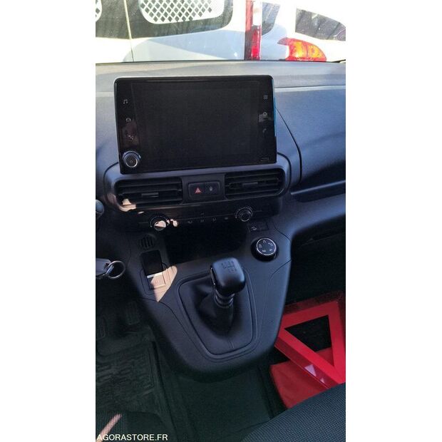 2024 Peugeot PARTNER-46287387