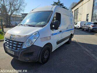 2014-renault-master-1437200-46287460