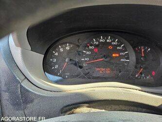 2014-renault-master-1437200-46287465