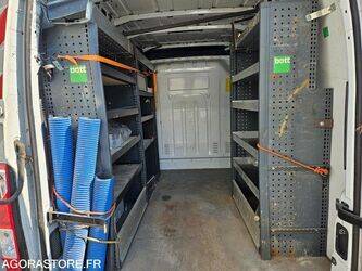 2014-renault-master-1437200-46287466