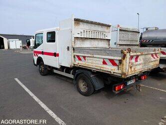 صورة ل شاحنات مسطحة 2016 رينو Maxity