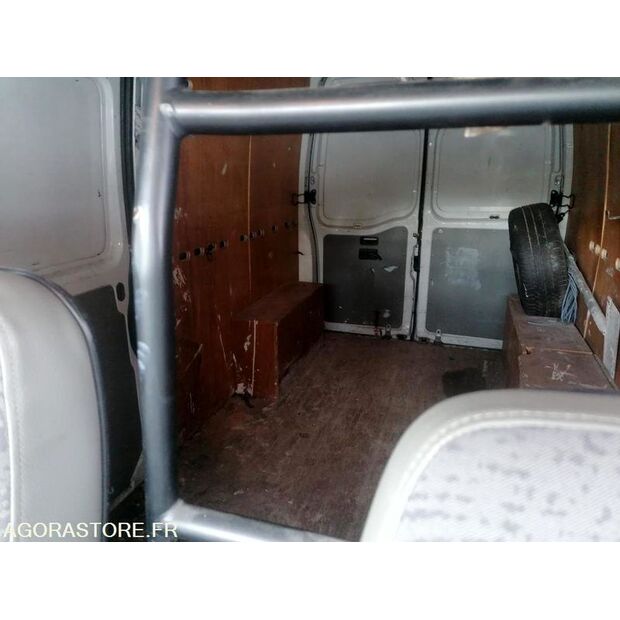 2005 Renault Master-46287768