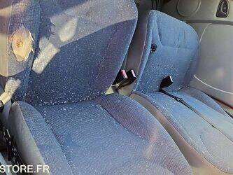 2006-renault-trafic-1437212-46287787