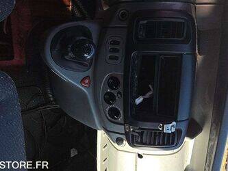 2006-renault-trafic-1437212-46287792